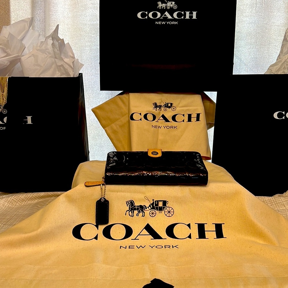 Coach Fire Coach Signature Large Wallet Clutch Gold M… - Gem